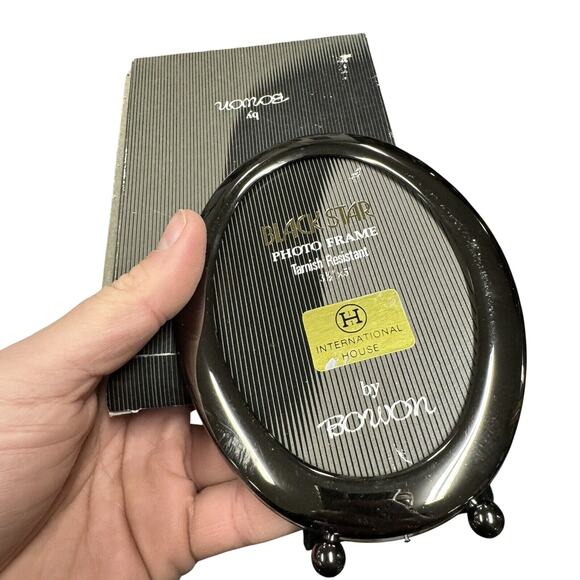 VTG Standing Oval Picture Frame Metal International House IH Black Star Bowon - Picture 1 of 2